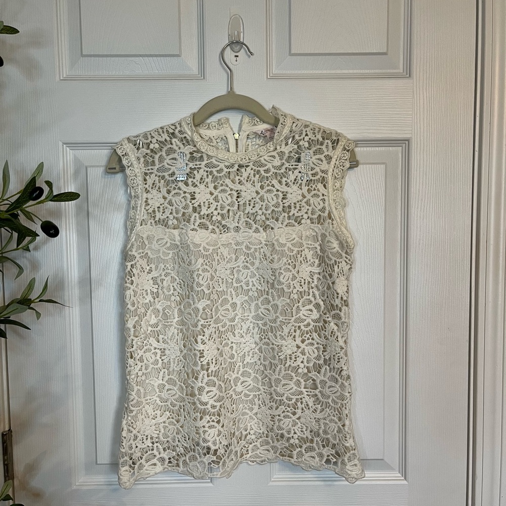 Elegant Cream Lace Sleeveless Top